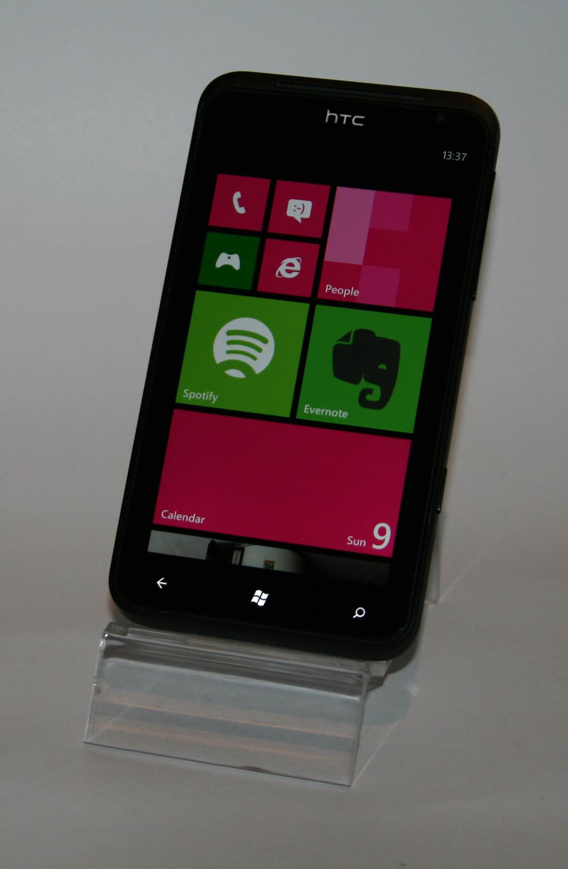 HTC_Titan.jpeg HTC_Titan.jpeg